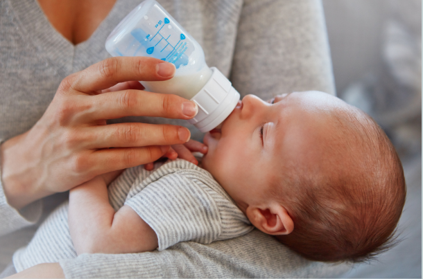 dehydration newborn signs